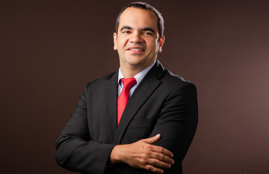 Dr Rodrigo Mota